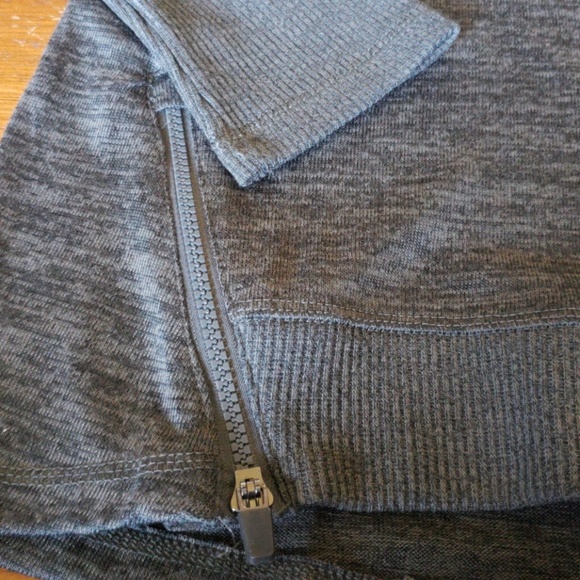 Active life pullover - Picture 3 of 4